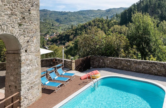 Cozy Casola Retreat with WiFi