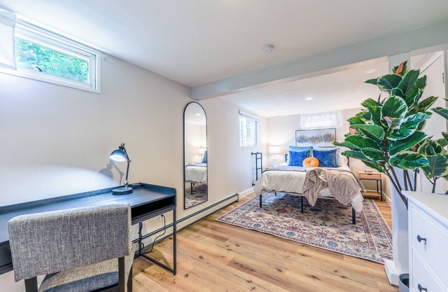 Cozy Castle Rock Retreat