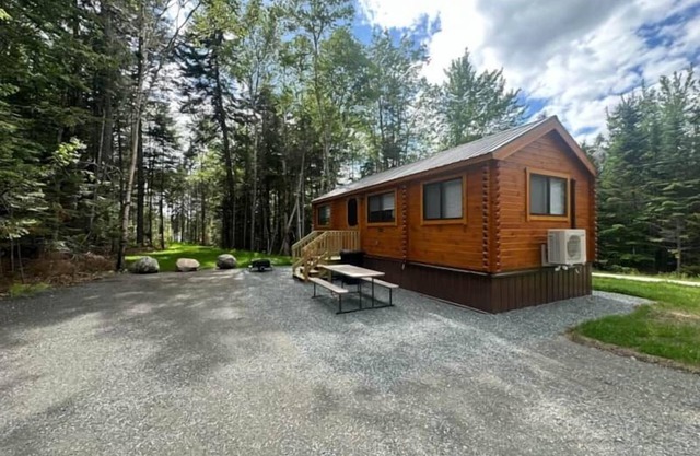 Cozy Coastal Cabin #5