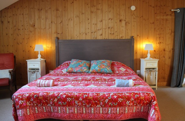 Cozy cottage, swimming pool, tourism and all amenities