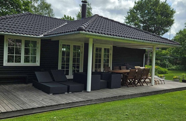 Cozy cottage just 300 m from Høve Beach