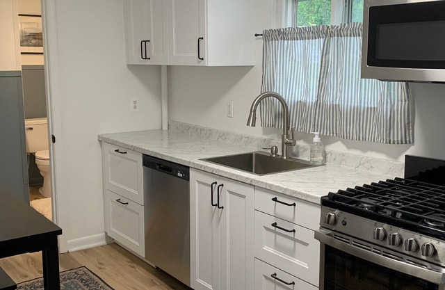 Cozy Cottage Minutes from USNA/Downtown Annapolis