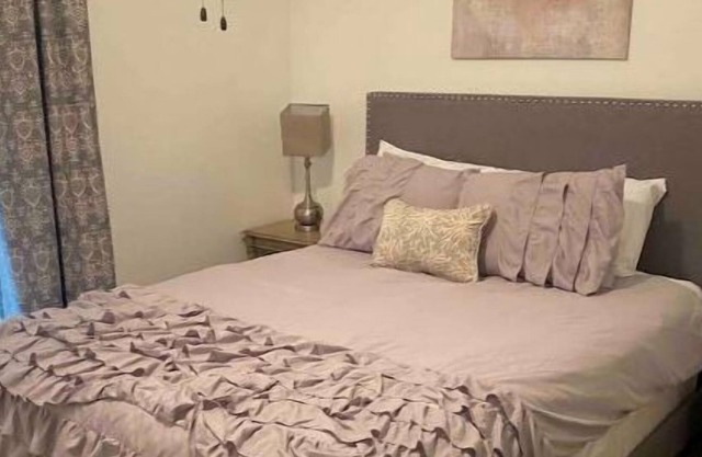 Cozy cottage short drive from MS beaches and casinos!