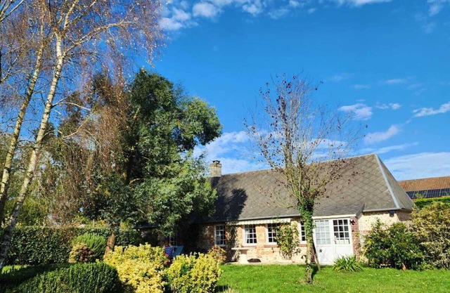 Cozy countryside family home with large private garden and close to the seaside