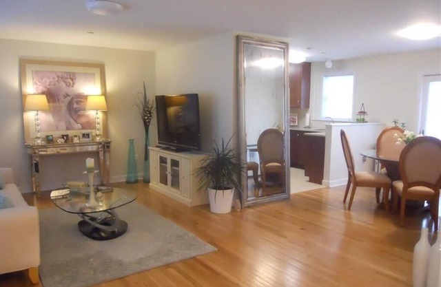 Cozy get away in Stamford