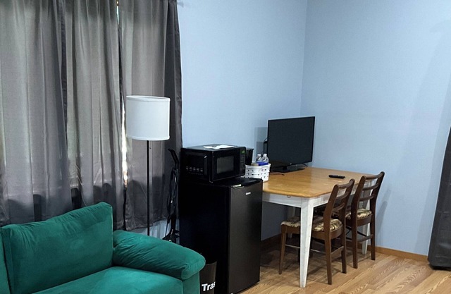 Cozy guest house in elk county, close to elk viewing center and state game lands