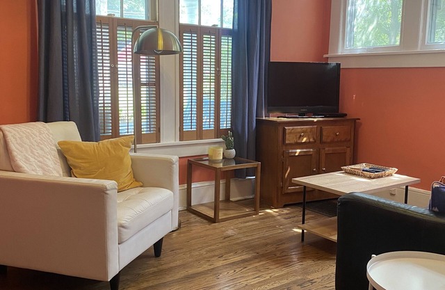 Cozy Haven in the Heart of Memphis! Cute Victorian Duplex with Fenced Backyard