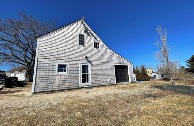 Cozy, heated 2-bedroom barn in peaceful Brooksville