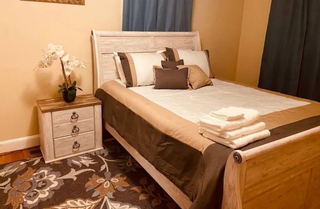 Cozy - Home Away from Home 2