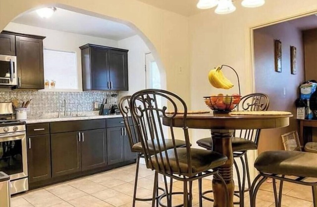 Cozy home conveniently located and backs up to greenspace. Dog-Friendly!