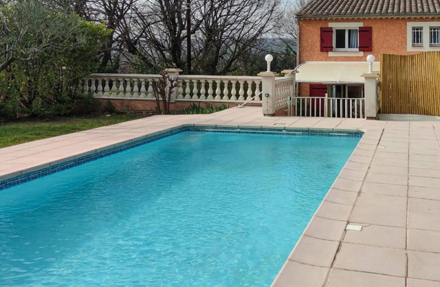 Cozy home in St-Quentin-la-Poterie