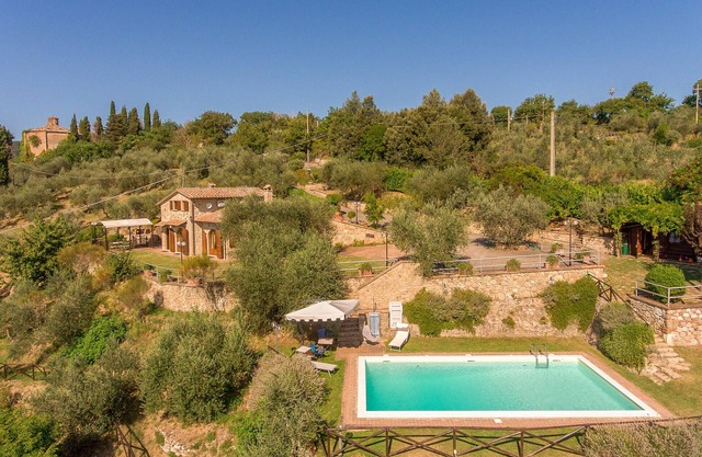 Cozy home in Sarteano