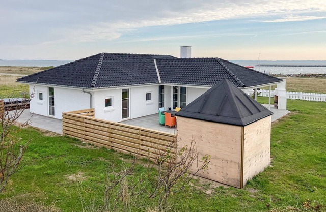 Cozy home in Struer with sauna
