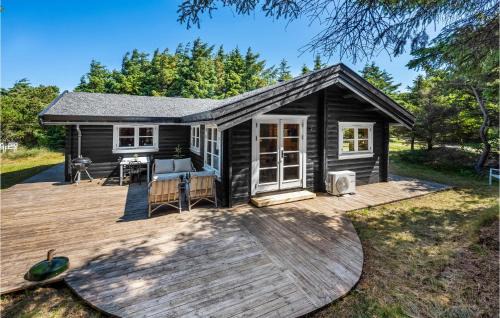 Cozy Home In Ulfborg With Kitchen