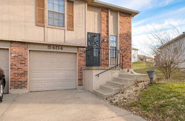 Cozy Home near Airport Zona Rosa shopping centers Restaurants and more