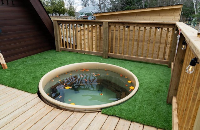 Cozy, Hot Tub, Sauna, Heated Floors, EV, Nespresso