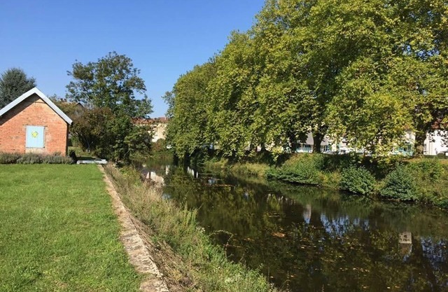 Cozy house by the Saône river