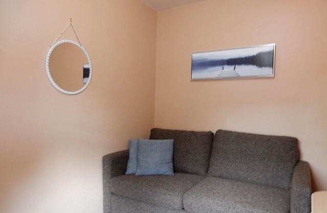 Cozy House in Lynn Valley, North Van close to Nature and Tourist Attractions!