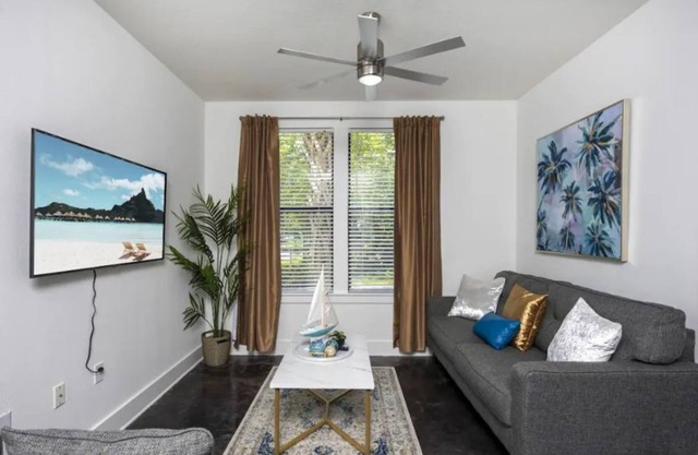 Cozy Hyde Park home, Univ Tampa, Tampa Gen Hosp, Riverwalk -6 ppl