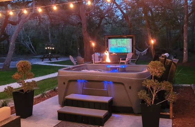 Cozy Lake House, Hot Tub & Close to FL Springs