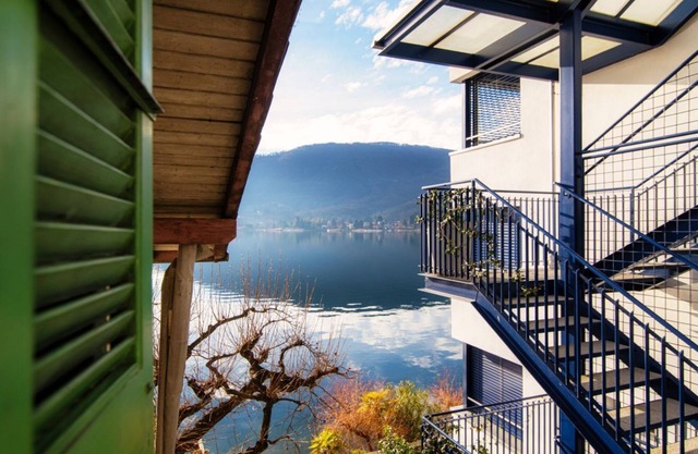 Cozy lakeview attic apartment (Mansarda Verde)