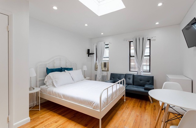 Cozy Light-filled Skylight Studio in Chelsea