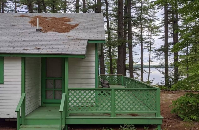 Cozy Maine Cottage with Stunning Views & Waterfront Access on Panther Pond