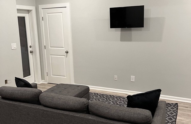 Cozy Modern 1Bed1.5Bath Apartment!n