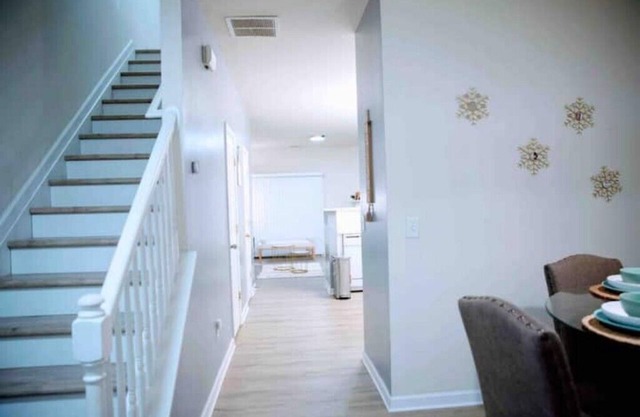 Cozy & modern entire house!n