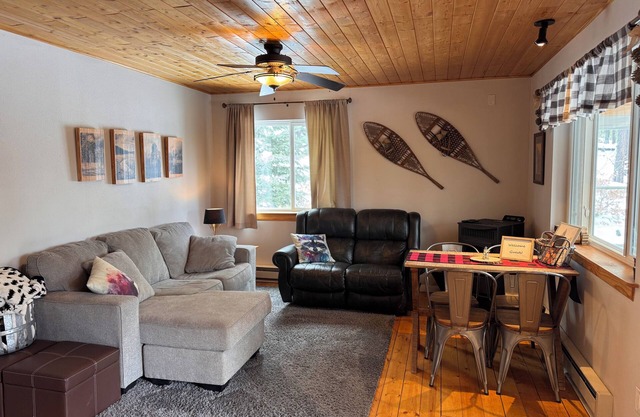 Cozy mountain hideaway near Valles Caldera