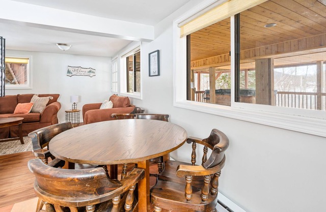 Cozy Mountain Retreat - 3 min to Hunter Mountain Ski Resort