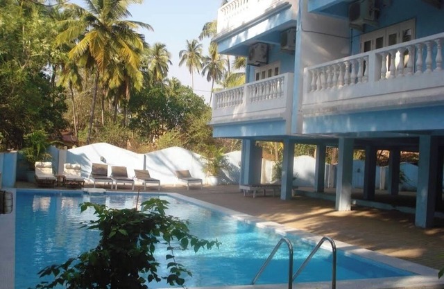 Cozy One BHK Apartment with Wi-Fi and AC in joyful Candolim Beach ⛱️