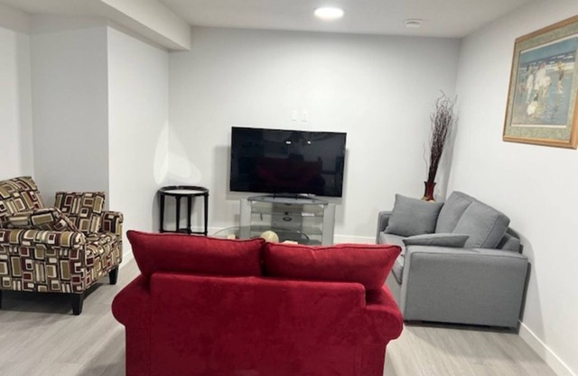 Cozy Private Room in a Modern Legal Suite – Fort Saskatchewan