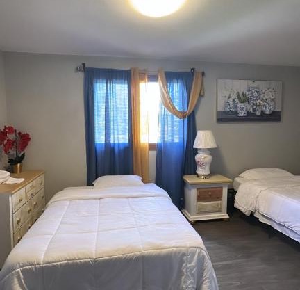 Cozy Private Room With Two Beds