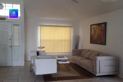 Cozy refuge just a few minutes from Disney