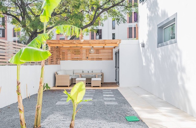 Cozy Retreat - By Wehost