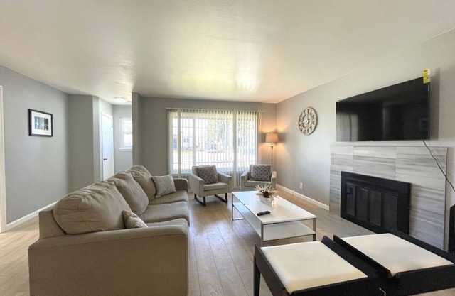 Cozy Spacious 4B2B close to SJC airport and SAP