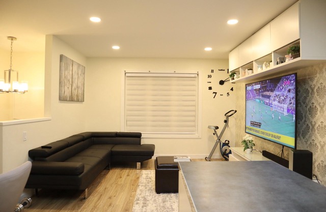 Cozy, Sparkly 3 Bedroom with ensuite bathroom