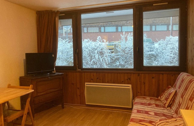 Cozy studio for 4 in Super Besse, ski-in/ski-out access