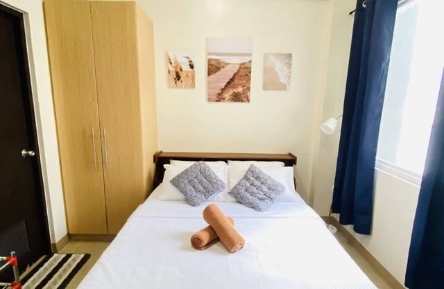 Cozy & Stylish Stay with Pool Access in Iloilo