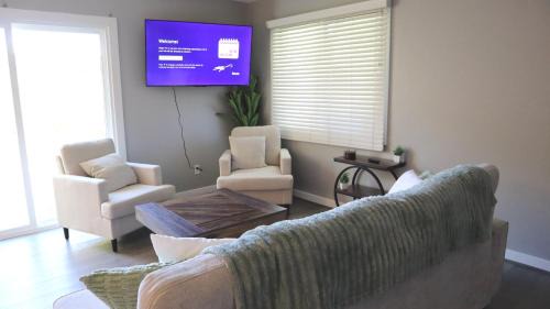 Cozy Townhome Close to Old Town