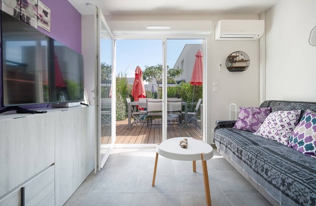Cozy Villa Near Sérignan Beach