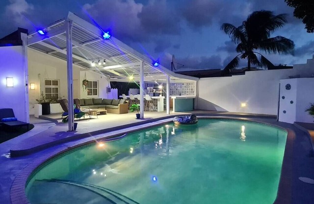 Cozy Villa with big pool and absolute privacy