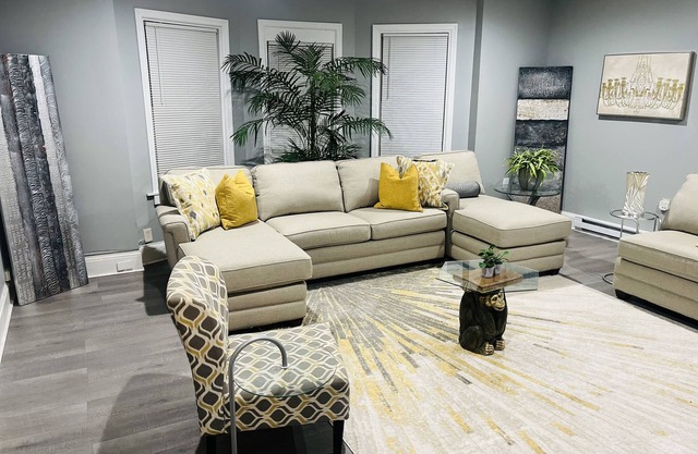 Cozy Warehouse Dist n Ewing twnshp!