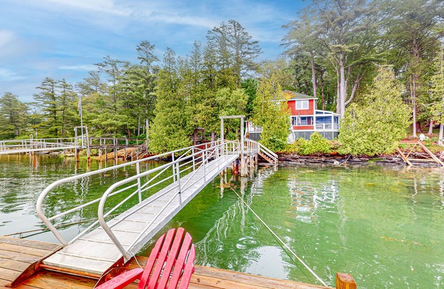 Cozy, Waterfront Cabin-Style Gem with Private Dock and Lovely Views