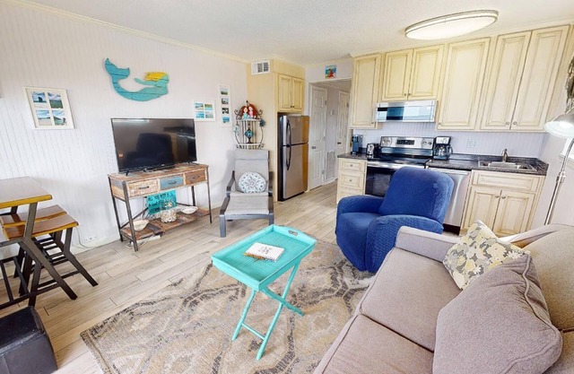 Cozy waterfront escape w. community pool + ocean views.