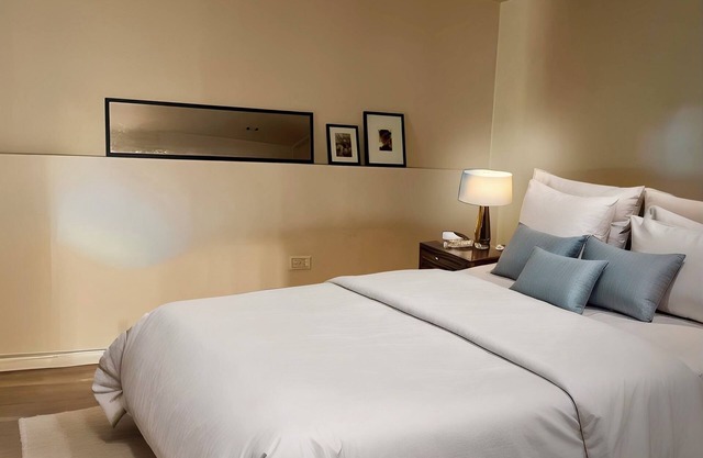 Cozy Woodside Cottage