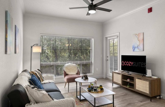 CozySuites Chandler 2BR with 2 pools and Jacuzzi 02