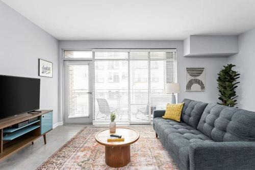 CozySuites l Dream 1BR, Monument Circle, Indy