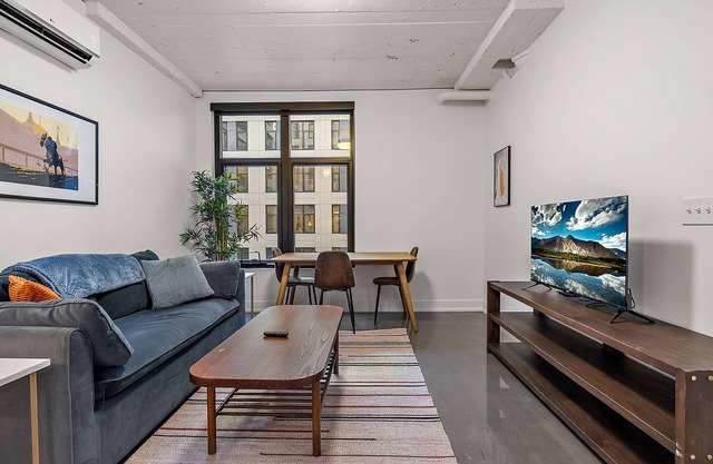 CozySuites NLG w/pool, bowling alley, sauna #24